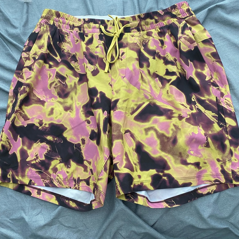 Lululemon mens Swim trunks